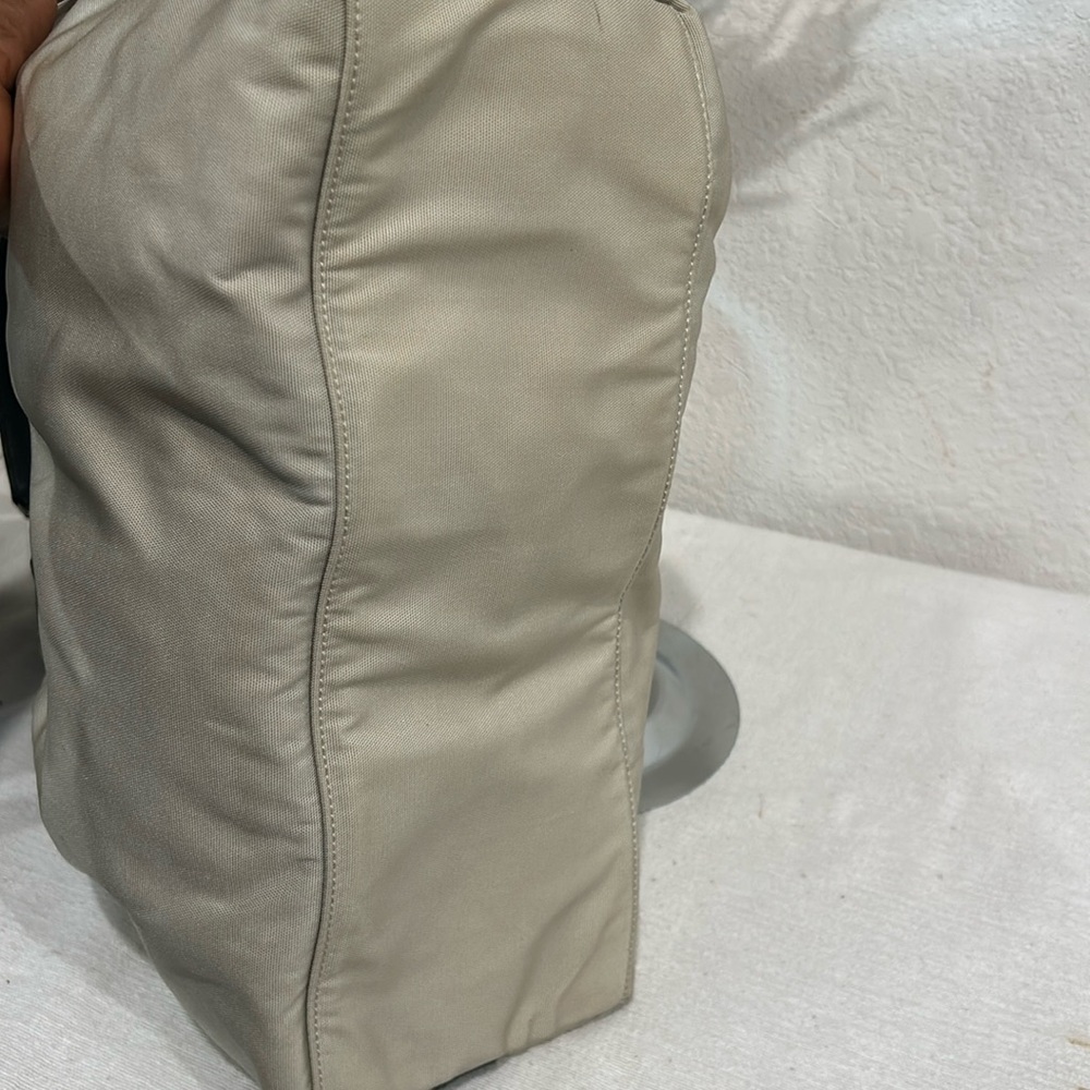 Gucci  beige Nylon Large Hobo Handbag - Picture 9 of 13